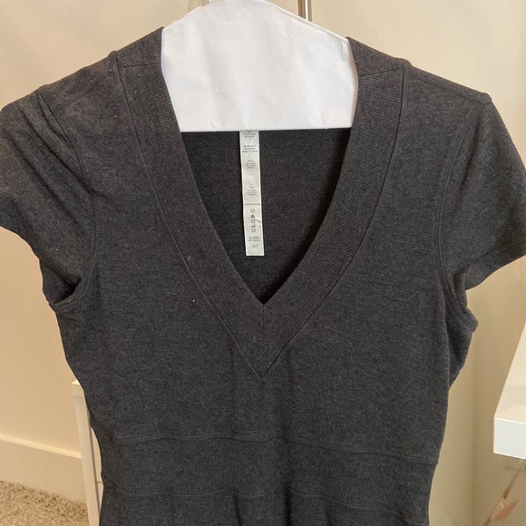 Lulu lemon dress - Picture 3 of 3